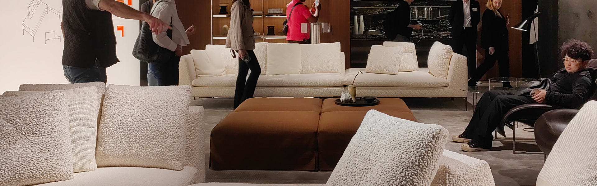 Foshan furniture market tour with an English-speaking interpreter
