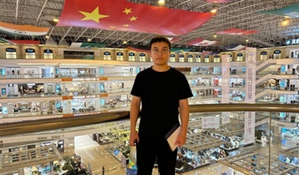 Custom furniture specifications and factory price negotiation in China